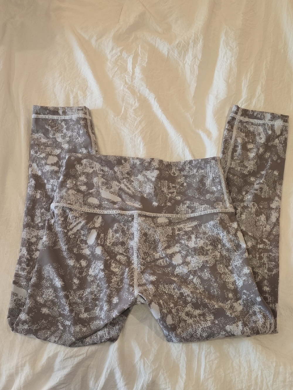 lululemon athletica Gray Abstract Pattern Leggings